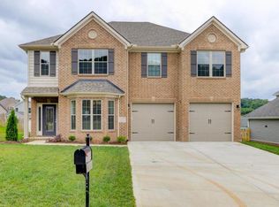 2009 Creekside Manor Ln, Knoxville, TN 37932