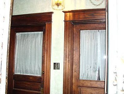 Separate Entrances - Enclosed Foyer