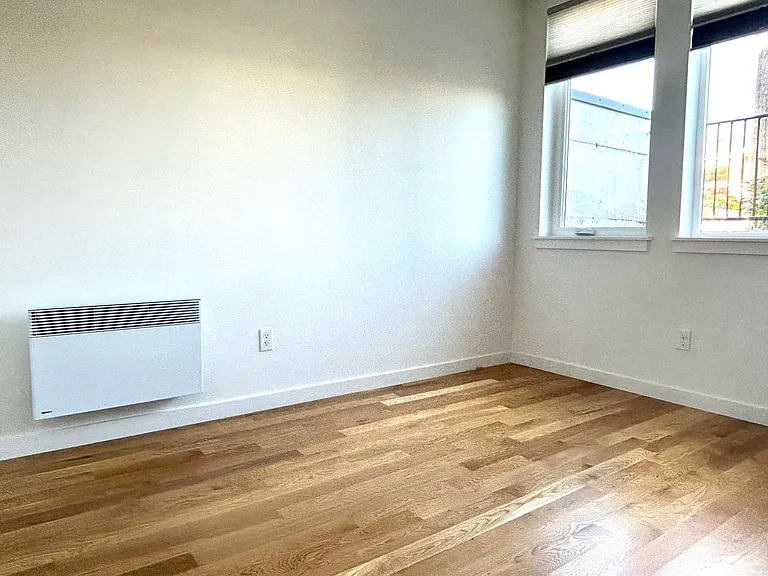 2411 W Boston St #C — Photo 15