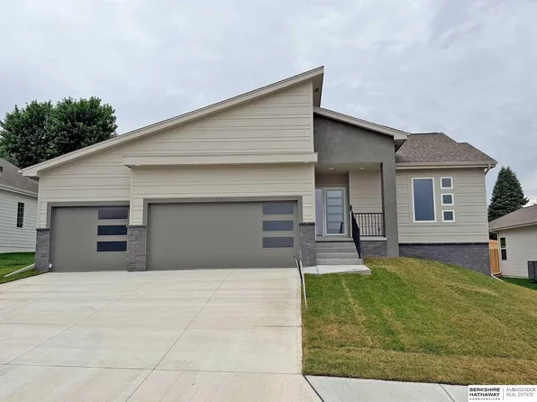 3010 N 166th Ave, Omaha, NE 68116