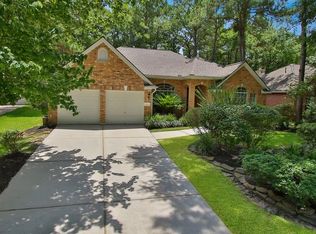 14 S York Gate Ct, Spring, TX 77382