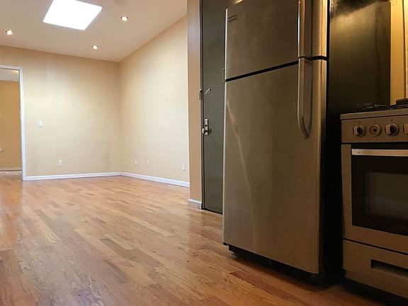 3rd image of 279 Linden St #L3