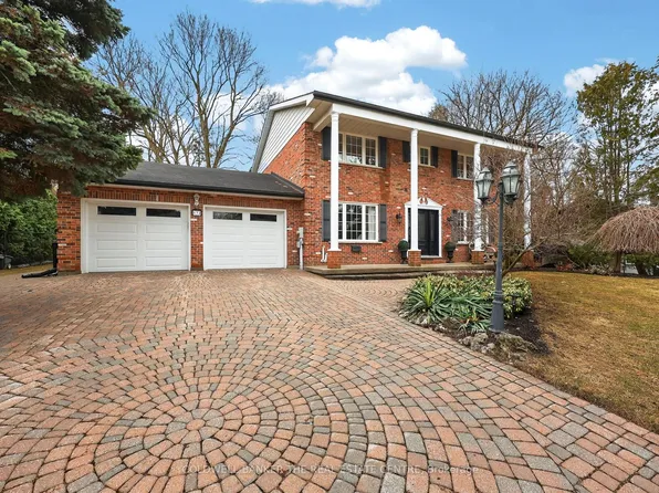 172 Millard Ave, Newmarket, ON L3Y 1Z2