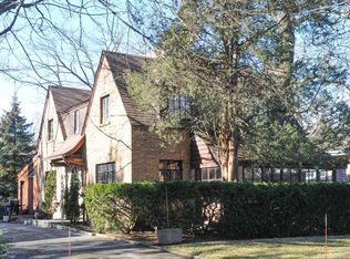 1896 Elmwood Dr, Highland Park, IL 60035