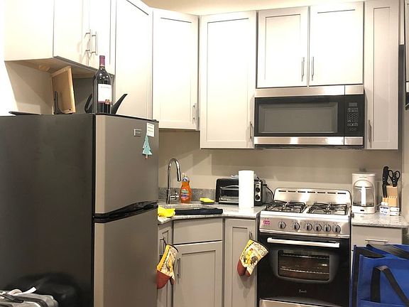 5th image of 192-196 Shirley Ave #2