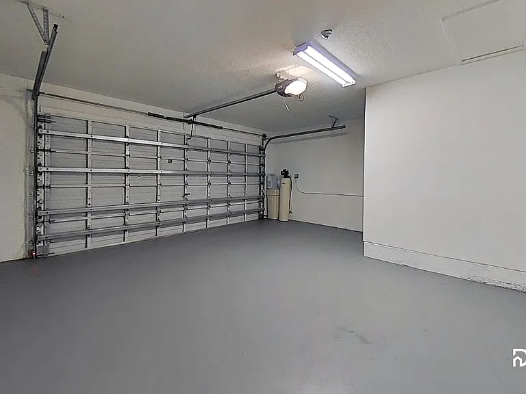3306 Summer Island Ct — Photo 15