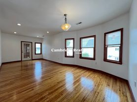 42 Pinkham Rd