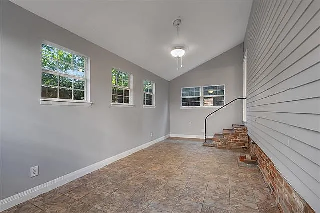 715 Webster St #2 — Photo 10