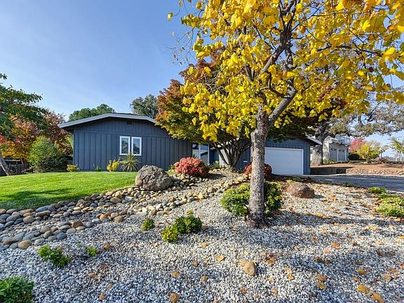 3rd image of 3389 Mesa Verdes Dr