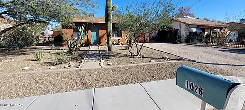 1026 N Catalina Ave Photo 1