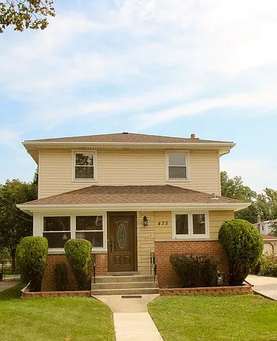 435 Geneva Ave photo 1
