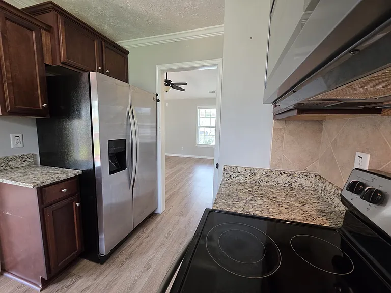 4608 Crystobal Rd — Photo 5
