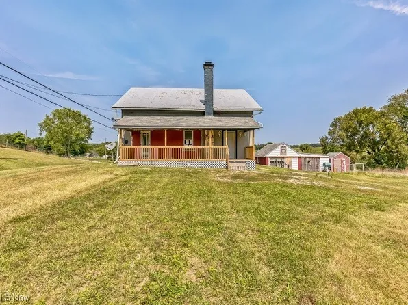 2504 Ravenna Ave SE, East Canton, OH 44730