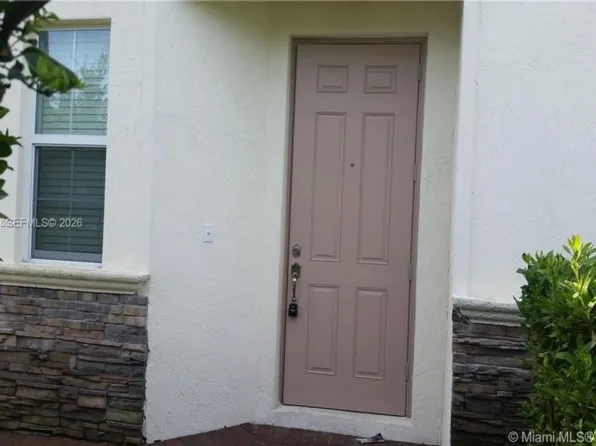 5223 SW 77th Way, Fort Lauderdale, FL 33328