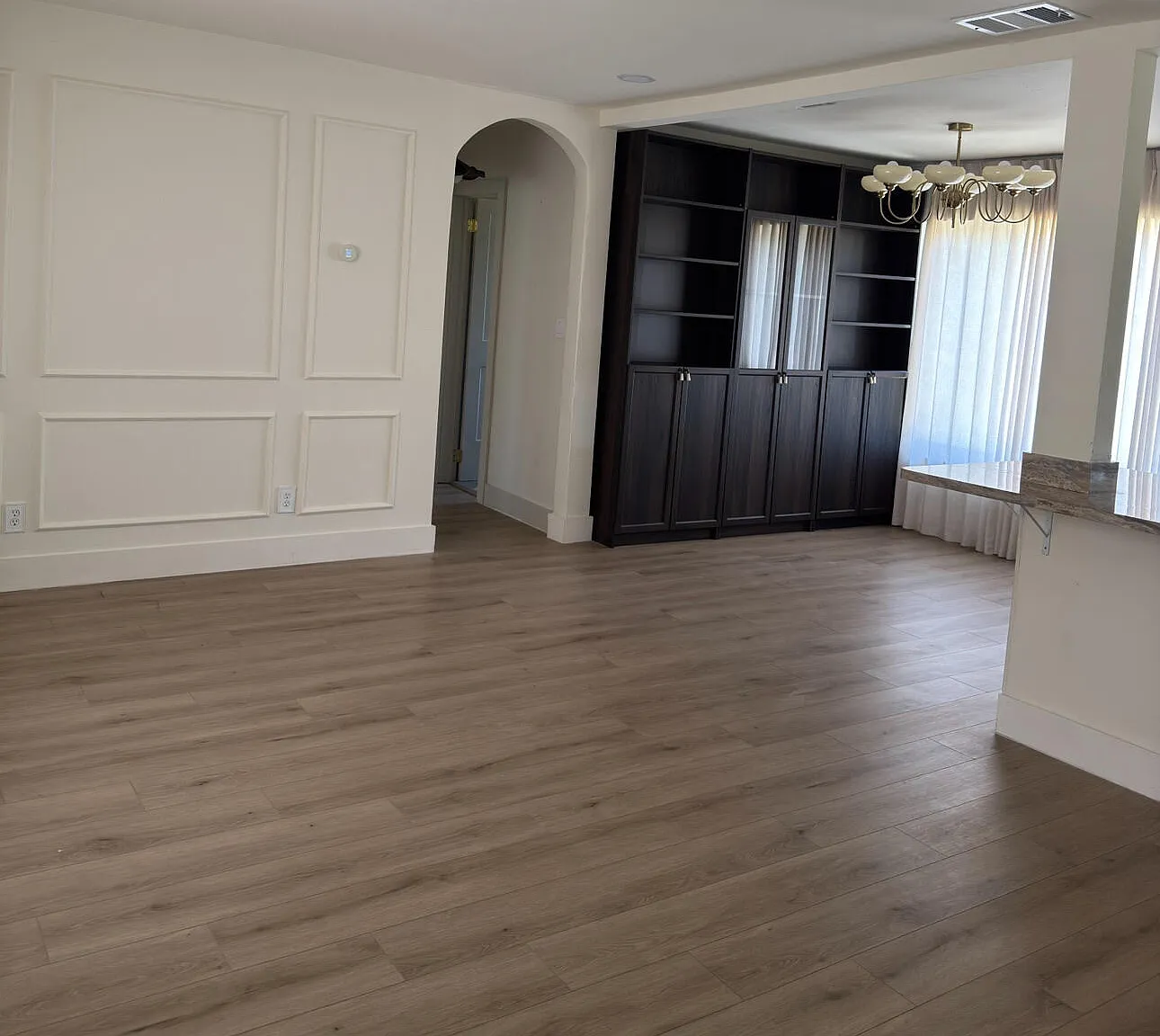 2 bed, 1.0 bath, 1193 sqft, $2,700 — Photo 3