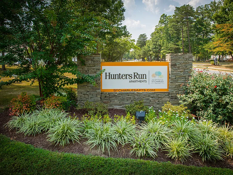 Hunter's Run Apartments — Photo 1