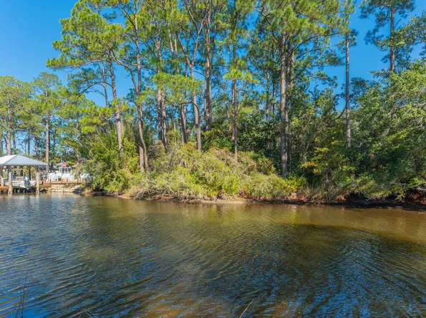 X Bay Circle Dr, Pt Washington, FL 32459