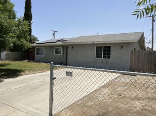 1105 E Malone St, Hanford, CA