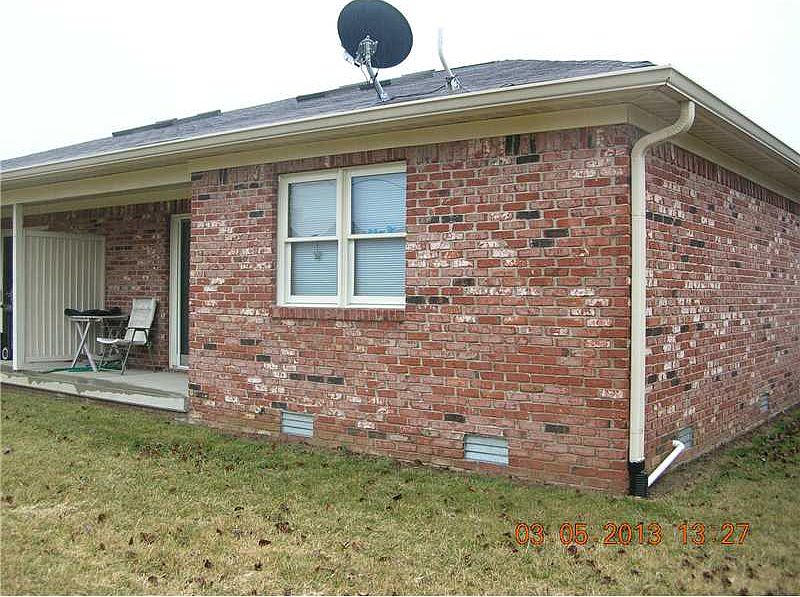 2nd image of 83 Autumn Ridge Dr