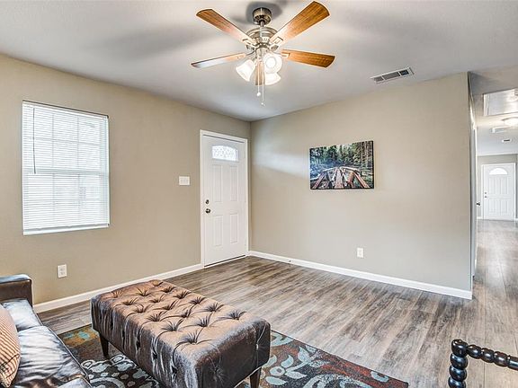 5th image of 804 Tarrant Dr