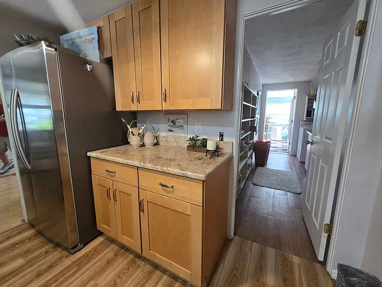 2441 Gulf Gate Dr — Photo 19