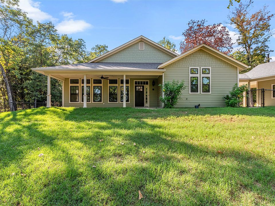 1st image of 120 Park Crest Dr