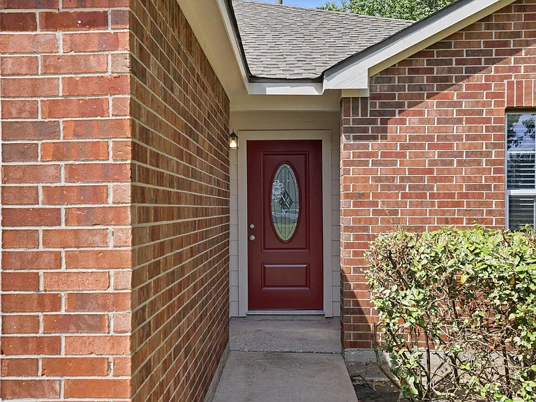 17819 Gimbals Way — Photo 3