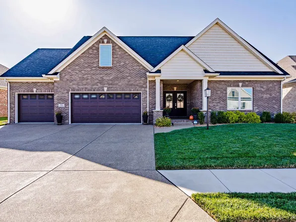 311 Edgewater Dr, Newburgh, IN 47630