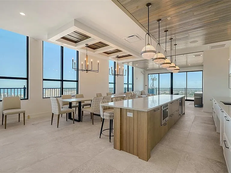 33 S Palm Ave #804 — Photo 43