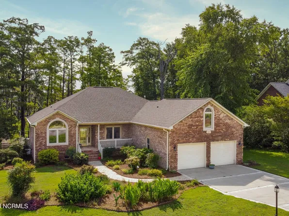 403 Lilliput Drive, New Bern, NC 28562