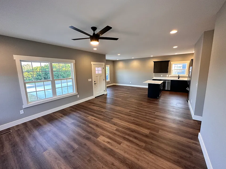 400 Johnson Blvd SE