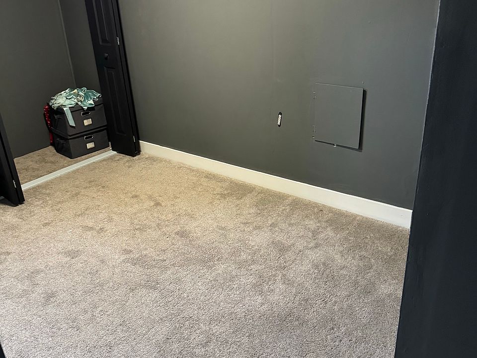 2nd image of 625 Grace Ave Room 2