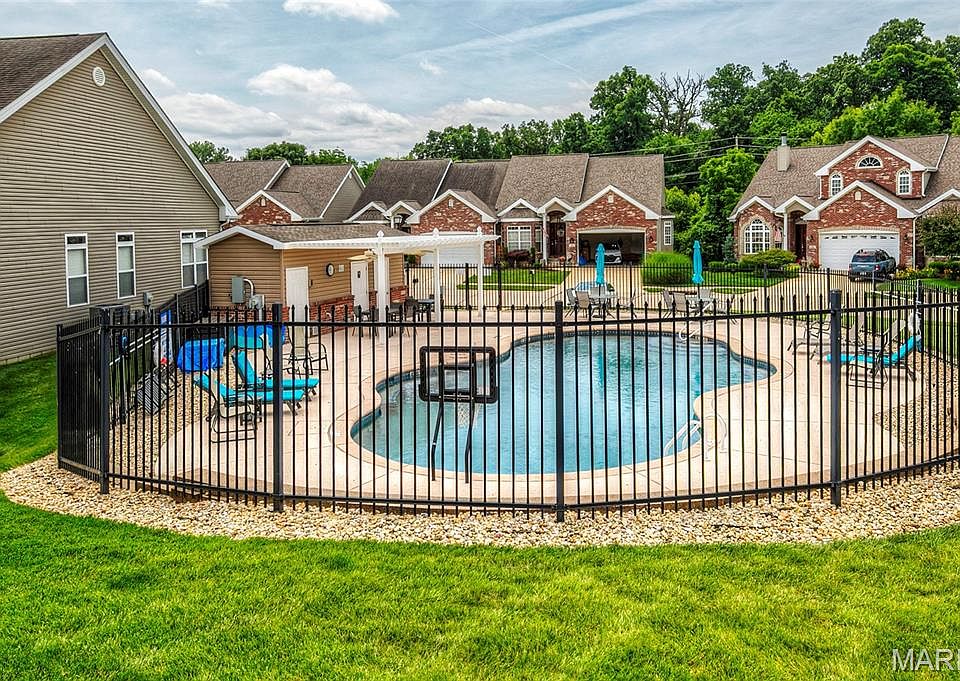 1st image of 168 Woodland Place Ct