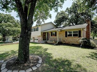 1222 E 7th St, Sand Springs, OK 74063