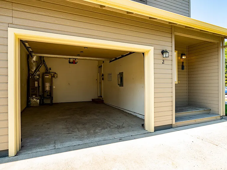 2951 NE Stanton Ave #2 — Photo 15