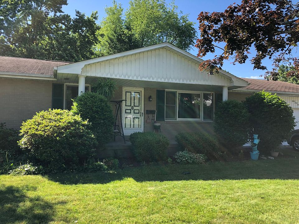 1532 Keuper Blvd NE, Massillon