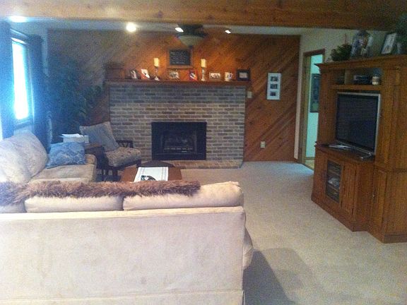 5th image of 7 Braden Dr