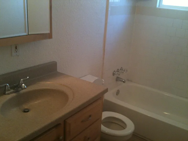 6040 Hilltop Dr — Photo 4