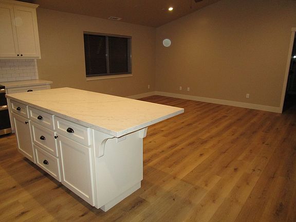 4th image of 875 Bolado Rd