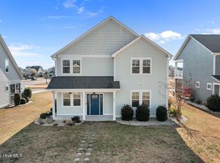 102 Bogue Harbor Ct, Newport, NC 28570