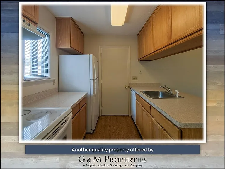 553 Eastbrooke Ln — Photo 9