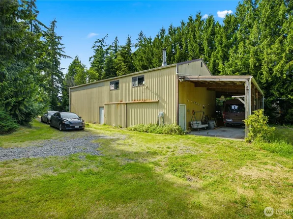 415 118th Ave E, Edgewood, WA 98372
