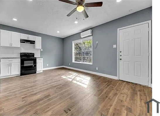 1 bed, 900 sqft, $1,050 — Photo 2