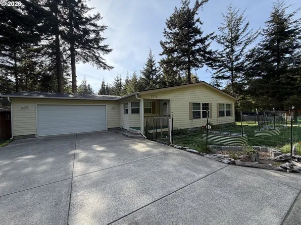 2175 Deady St, Port Orford, OR 97465