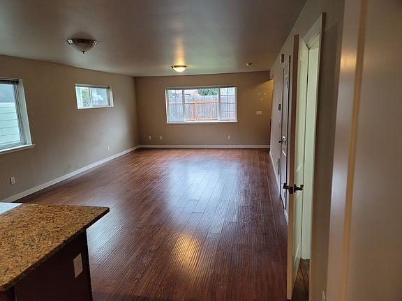 2nd image of 2503 Valencia St #2505