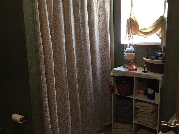 2nd image of 2702 Dani Lee Dr