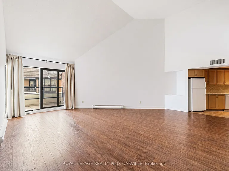 100 Bronte Rd #404 — Photo 12