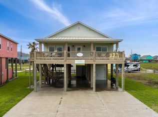 811 Westview, Crystal Beach, TX 77650