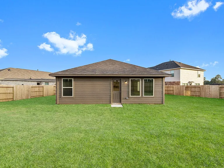 318 Harbor Bend Ct — Photo 38