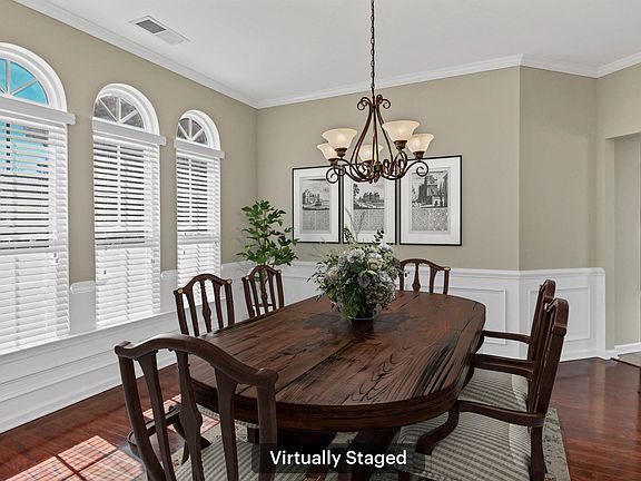 3rd image of 154 Millstone Ln